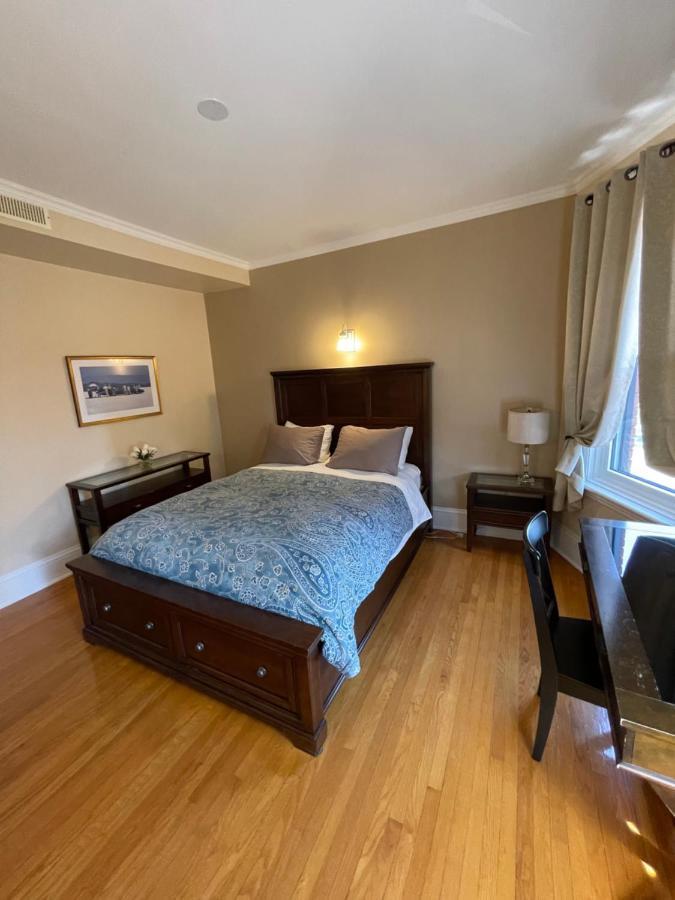 The Century House Bed And Breakfast Оттава Экстерьер фото